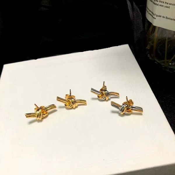 luxury designer earrings three brand letters pearl mini brick earrings female 925 silver needle shop also has many high-grade earrings, Golden;silver
luxury designer earrings three brand letters pearl mini brick earrings female 925 silver needle shop also has many high-grade earrings, Golden;silver