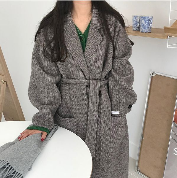 women korean vintage long autumn winter coat women long sleeve turn down collar streetwear overcoat plus size abrigos mujer, Black
women korean vintage long autumn winter coat women long sleeve turn down collar streetwear overcoat plus size abrigos mujer, Black