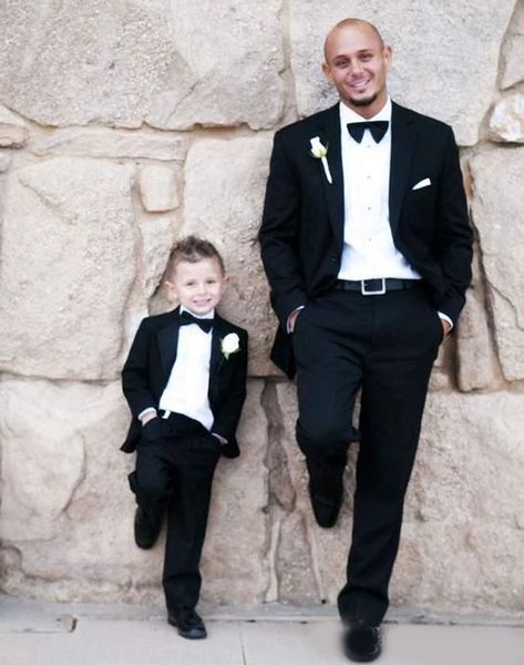 black custom made mens suit two pieces wedding tuxedos slim fit groom ring bearer formal suits(jacket+pants, Black;gray
black custom made mens suit two pieces wedding tuxedos slim fit groom ring bearer formal suits(jacket+pants, Black;gray