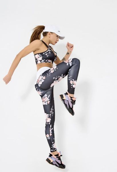 2 piece set fitness yoga women's printed breathable self-cultivation quick drying and sweat absorption outdoor suit yoga set
2 piece set fitness yoga women's printed breathable self-cultivation quick drying and sweat absorption outdoor suit yoga set