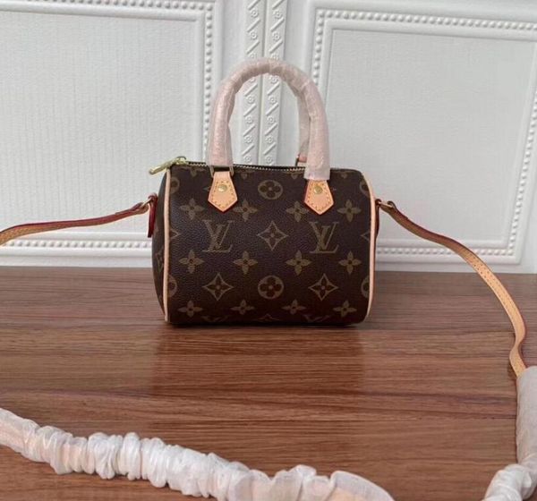2020 mini speedy nano shoulder handbags mini speedy messenger bags monogrram canvas handbags cowhide commuter bag
2020 mini speedy nano shoulder handbags mini speedy messenger bags monogrram canvas handbags cowhide commuter bag