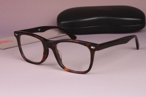 2020 classical star high-quality eyewear frame pure-plank full-rim for prescription glasses full-set case wholesale price
2020 classical star high-quality eyewear frame pure-plank full-rim for prescription glasses full-set case wholesale price