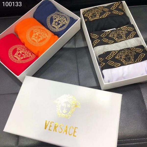 2019 luxury men breathable underwear oft comfortable de igner men underwear boxer color random underpant
2019 luxury men breathable underwear oft comfortable de igner men underwear boxer color random underpant