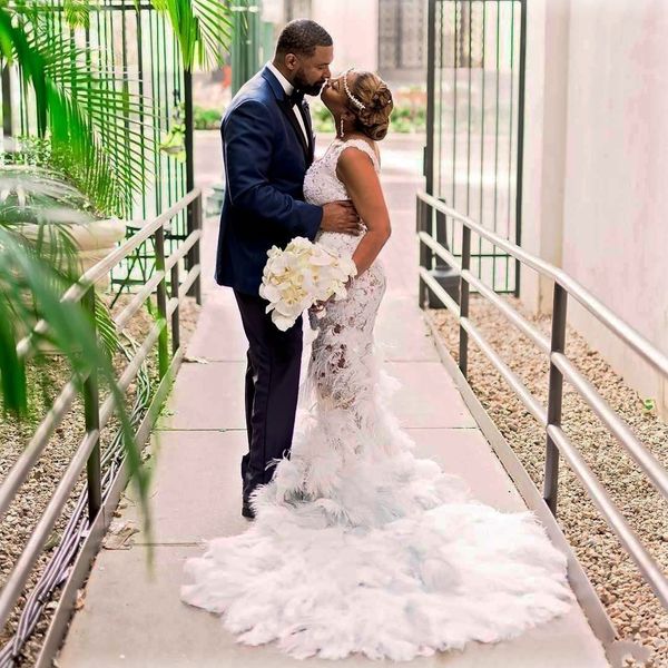 feathers mermaid prom dresses long illusion see through lace evening dresses back bridal vestidos african wear, Black
feathers mermaid prom dresses long illusion see through lace evening dresses back bridal vestidos african wear, Black