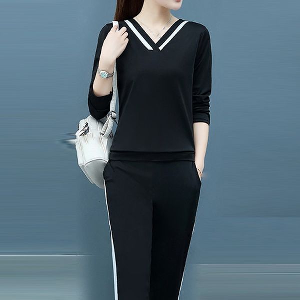 women tracksuit 2019 autumn vintage black v-neck women sports suit female sportswear for woman fatos de treino mulher #3, White;black
women tracksuit 2019 autumn vintage black v-neck women sports suit female sportswear for woman fatos de treino mulher #3, White;black