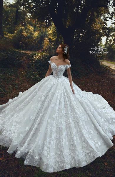 dubai arabic luxury country style plus size lace wedding dresses off shoulder applique wedding dresses bridal gowns robe de mariée, White
dubai arabic luxury country style plus size lace wedding dresses off shoulder applique wedding dresses bridal gowns robe de mariée, White