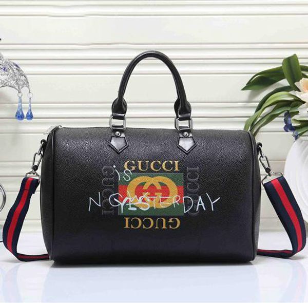 wholesale new fashion women men designer hanbags totes clutch travel bag big capacity good quality pu leather 2019 famous bags deliv
wholesale new fashion women men designer hanbags totes clutch travel bag big capacity good quality pu leather 2019 famous bags deliv