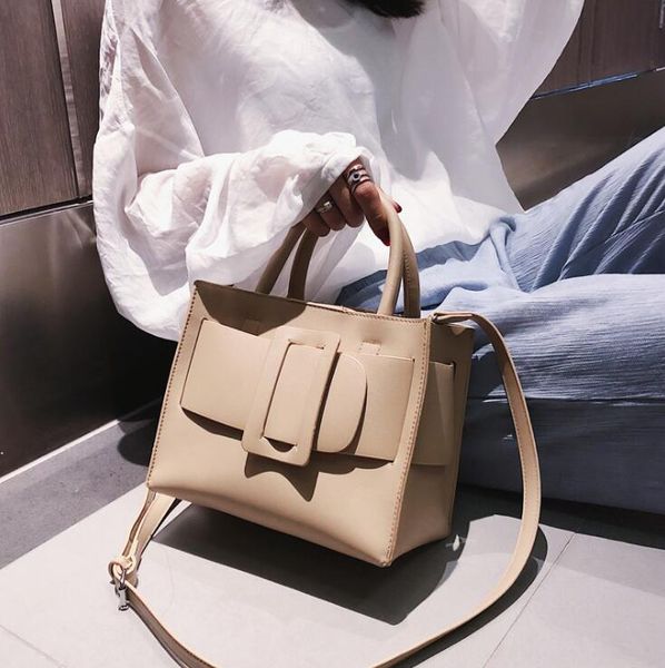 summer fairy handbag bag female 2020 new tide korean version of the wild large-capacity ins super fire shoulder cross-body color matching pu
summer fairy handbag bag female 2020 new tide korean version of the wild large-capacity ins super fire shoulder cross-body color matching pu