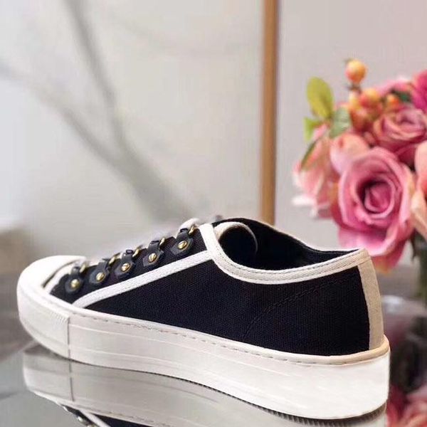 fashion quality white black women canvas shoes sneakers femininas espadrilles loafers lady lace-ups flats letter strap casual sprot tennis s
fashion quality white black women canvas shoes sneakers femininas espadrilles loafers lady lace-ups flats letter strap casual sprot tennis s