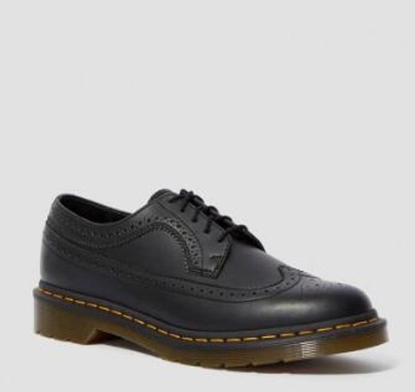 material new brand fashion brand dr. ma brock 3989 carved neutral classic retro low-small shoes designer boots round head thick hee, Black
material new brand fashion brand dr. ma brock 3989 carved neutral classic retro low-small shoes designer boots round head thick hee, Black