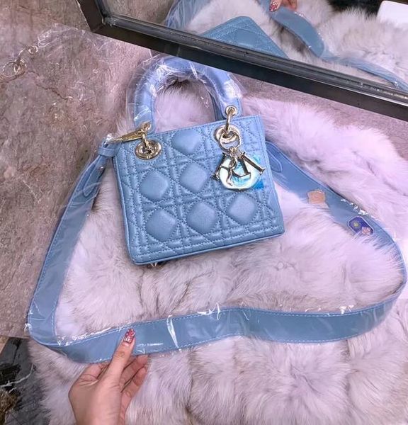 hot sale Women's fashion bag crossbody messenger bags female handbags wallet Top quality Leather bag Ladies shoulder bags LL24
hot sale Women's fashion bag crossbody messenger bags female handbags wallet Top quality Leather bag Ladies shoulder bags LL24