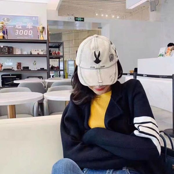 2020 fashion bunny washed denim hat cool graffiti cowboy hat baseball baseball cap cap cap, Blue;gray
2020 fashion bunny washed denim hat cool graffiti cowboy hat baseball baseball cap cap cap, Blue;gray