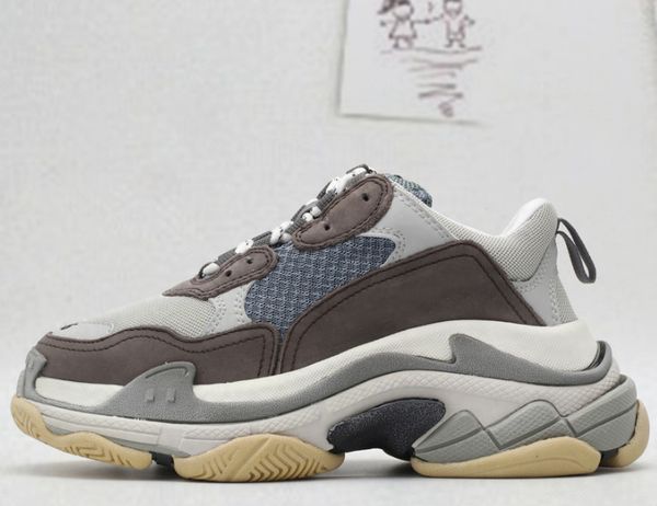 new fashion dad designer casual sneakers paris triple s hiking shoes men and women casual shoes gray, Red;white
new fashion dad designer casual sneakers paris triple s hiking shoes men and women casual shoes gray, Red;white