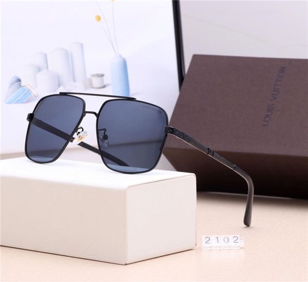 famous designer2019 designs fashionable and luxurious sunglasses for women for men, White;black
famous designer2019 designs fashionable and luxurious sunglasses for women for men, White;black