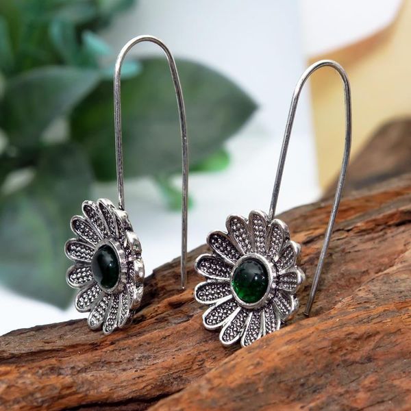 новые 925 antique silver лотос emerald подвеска серьги творческий цветы gemstone шарм eardrop ear hook женщин ювелирные подарки
новые 925 antique silver лотос emerald подвеска серьги творческий цветы gemstone шарм eardrop ear hook женщин ювелирные подарки