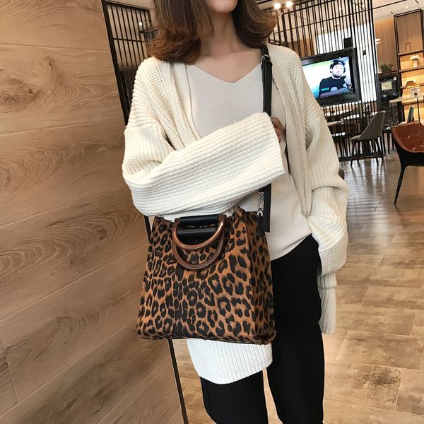 2019 ins hotsaled женщина leopard сумка сумки женщины с ручкой мешок плеча женщин в crossbody сумки сумочка
2019 ins hotsaled женщина leopard сумка сумки женщины с ручкой мешок плеча женщин в crossbody сумки сумочка
