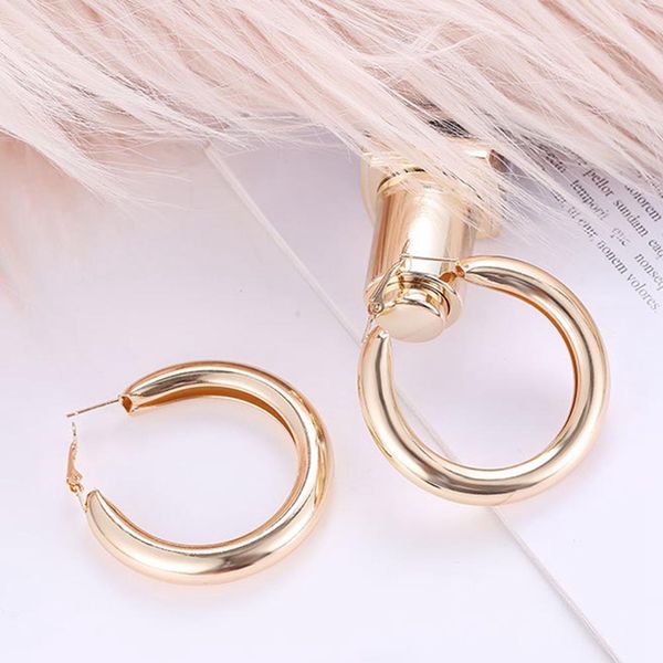 simple gold color circle geometric round earrings stainless steel big round wives hoop earrings gifts for women styles, Golden;silver 
simple gold color circle geometric round earrings stainless steel big round wives hoop earrings gifts for women styles, Golden;silver