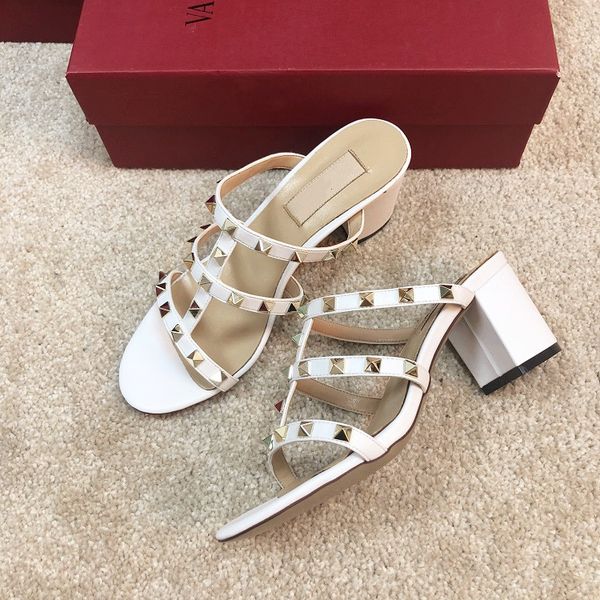 2020 lady women rivet spikes shoes dress shoes white leather pointed toe rock studded valentine loafers chunky high heels gladiator pumps, Black
2020 lady women rivet spikes shoes dress shoes white leather pointed toe rock studded valentine loafers chunky high heels gladiator pumps, Black