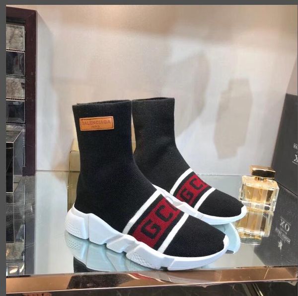 the latest luxury women boots, pointed a thick v brand thigh high boots ventilation 35-40 flexibility in the knee boots, Black
the latest luxury women boots, pointed a thick v brand thigh high boots ventilation 35-40 flexibility in the knee boots, Black