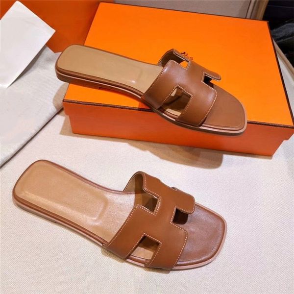 2020 fashion luxury designer women shoes womens luxury designer slides flip flops sandals slipper scarpe firmate hausschuhe size 35-41 -94, Black
2020 fashion luxury designer women shoes womens luxury designer slides flip flops sandals slipper scarpe firmate hausschuhe size 35-41 -94, Black