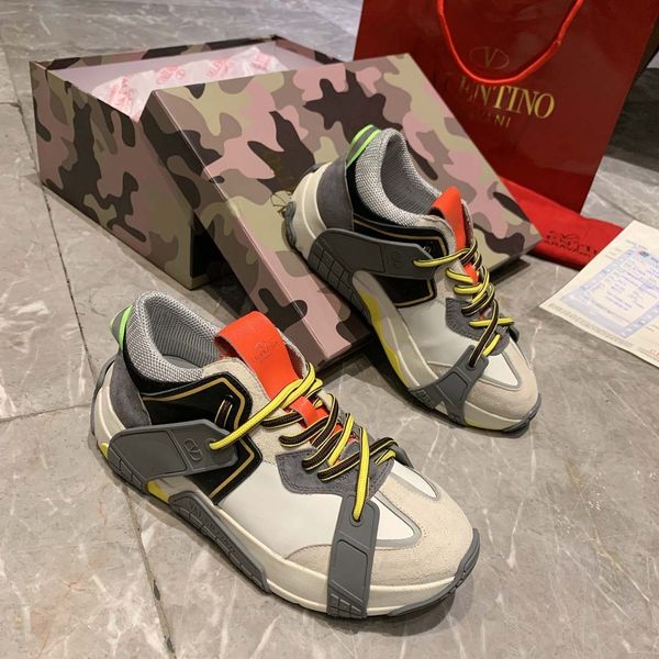new style luxury women's men's driving casual shoes jogging basketball shoes fashion design platform men's shoe women's shoe size 35-46
new style luxury women's men's driving casual shoes jogging basketball shoes fashion design platform men's shoe women's shoe size 35-46