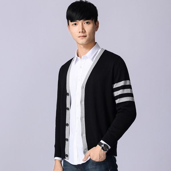 korean style long sleeve men winter cardigan sweater v-neck casual big boys sweaters 2018 winter slim thin men knit wear, White;black
korean style long sleeve men winter cardigan sweater v-neck casual big boys sweaters 2018 winter slim thin men knit wear, White;black