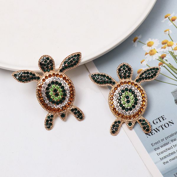 colored zirconia sea turtle stud earrings for women original design animals creative personality crystal jewelry anniversary new, Golden;silver
colored zirconia sea turtle stud earrings for women original design animals creative personality crystal jewelry anniversary new, Golden;silver