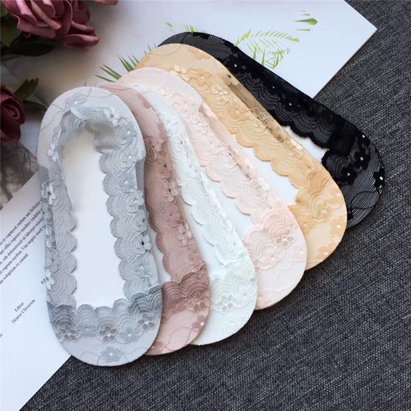 1 pair fashion women summer silicone socks style lace flower short sock antiskid invisible ankle socks for girls, Black;white
1 pair fashion women summer silicone socks style lace flower short sock antiskid invisible ankle socks for girls, Black;white