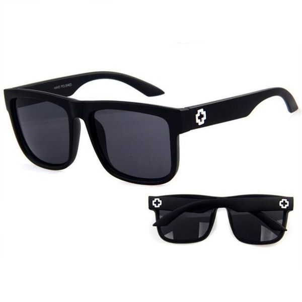 feminino sunglasses men mirror glasses men sun glasses women male female coating sunglass gold round sun, White;black
feminino sunglasses men mirror glasses men sun glasses women male female coating sunglass gold round sun, White;black