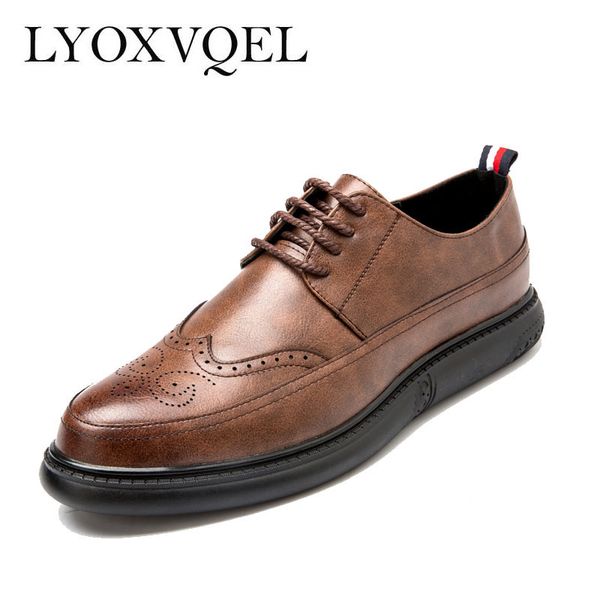 classic shoes man oxfords vintage lace-up boutique british carved men's brogue shoes business dress m440, Black
classic shoes man oxfords vintage lace-up boutique british carved men's brogue shoes business dress m440, Black