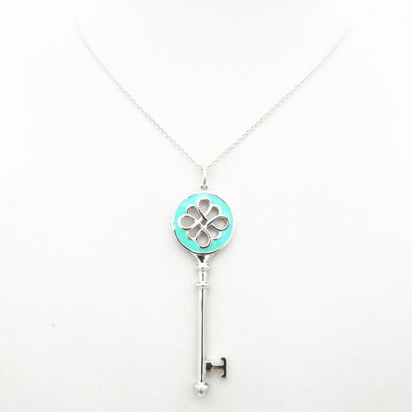 women's s925 sterling silver classic rose gold chinese knot blue enamel hollow pattern key pendant necklace
women's s925 sterling silver classic rose gold chinese knot blue enamel hollow pattern key pendant necklace