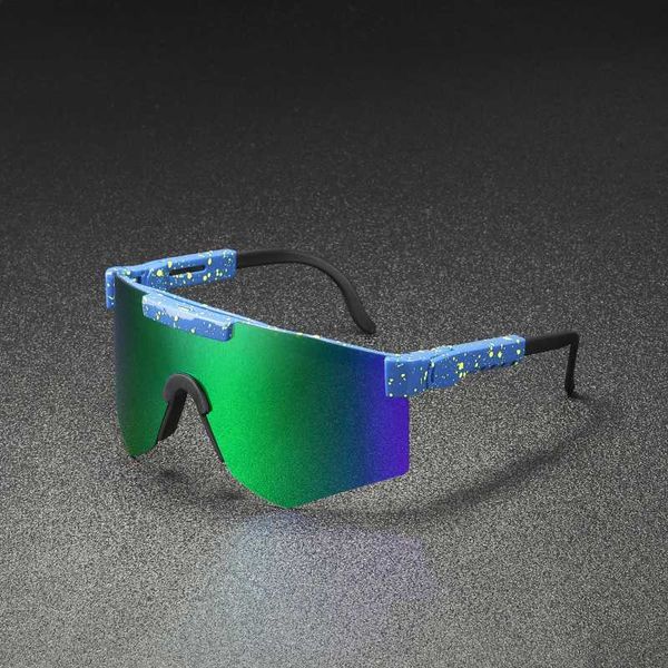 vcka fashion classic mirrored green lens sunglasses polarized men sport goggle tr90 frame uv400 protection with case eyewear, White;black
vcka fashion classic mirrored green lens sunglasses polarized men sport goggle tr90 frame uv400 protection with case eyewear, White;black