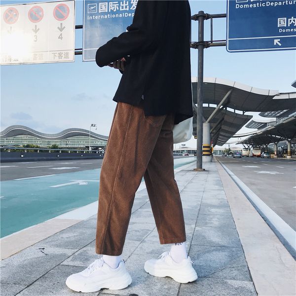 2018 autumn and winter new young men's korean version of the port wind elastic waist thick corduroy casual pants, Black
2018 autumn and winter new young men's korean version of the port wind elastic waist thick corduroy casual pants, Black