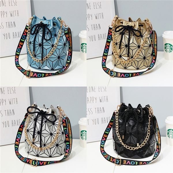 2020 crossbody bags for women leather shoulder bag luxury shoulder bag women bags designer letter laser pvc bag sac a main#505
2020 crossbody bags for women leather shoulder bag luxury shoulder bag women bags designer letter laser pvc bag sac a main#505