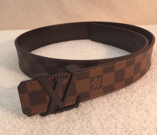 2018 new men's and women's trousers casual sports trousers belt men's fashion high-quality leather designer luxury leather belt
2018 new men's and women's trousers casual sports trousers belt men's fashion high-quality leather designer luxury leather belt