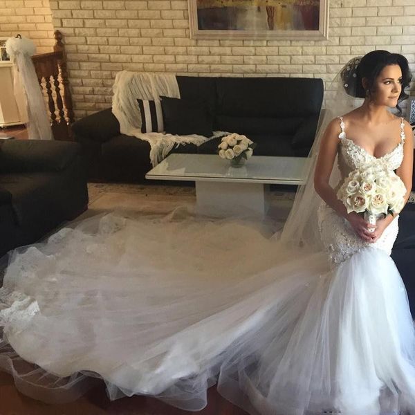 2019 new luxury mermaid wedding dresses spaghetti straps 3d flowers appliques lace beads pearls chapel train v back plus size bridal gowns, White
2019 new luxury mermaid wedding dresses spaghetti straps 3d flowers appliques lace beads pearls chapel train v back plus size bridal gowns, White
