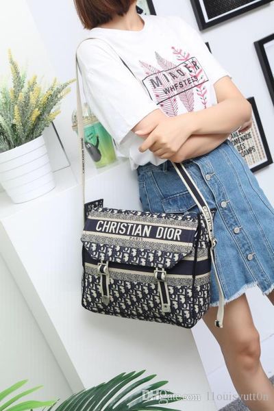 new l1ouisvutt0n m1k pra1ra handbags single-shoulder bag women s men s bags backpack stylish classic bag leather handbags 4156174 t1a2
new l1ouisvutt0n m1k pra1ra handbags single-shoulder bag women s men s bags backpack stylish classic bag leather handbags 4156174 t1a2