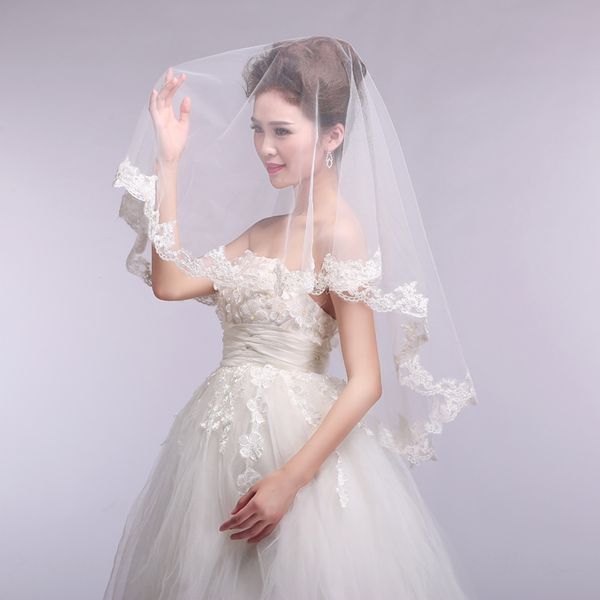 new white ivory short wedding veils with lace applique tulle bridal veils for bride wedding accessories voiles de mariage, Black
new white ivory short wedding veils with lace applique tulle bridal veils for bride wedding accessories voiles de mariage, Black