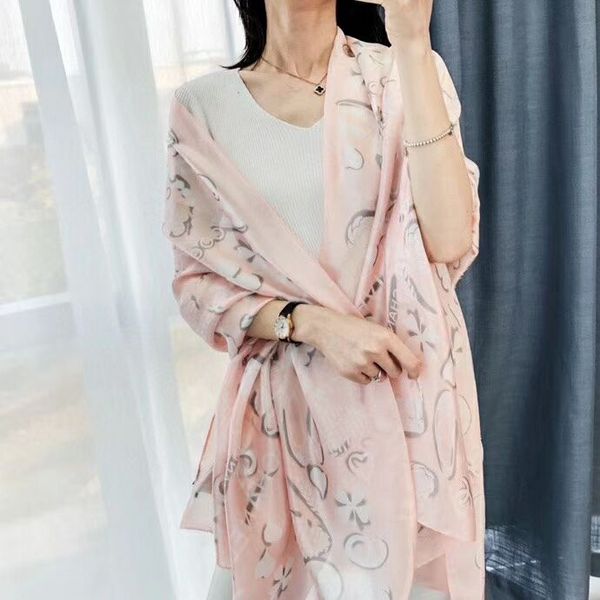 designers silk scarf spring brand gold silk cotton jacquard scarf brand designers shawl men and women autumn and winter scarves 
designers silk scarf spring brand gold silk cotton jacquard scarf brand designers shawl men and women autumn and winter scarves