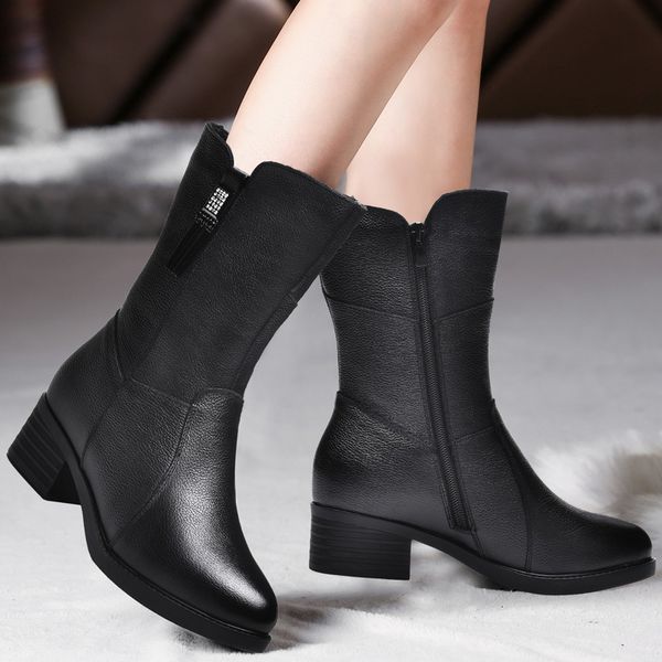 winter women genuine cow leather boots mid calf plush fur warm zipper mid wedage heel round toe female black shoes botas mujer
winter women genuine cow leather boots mid calf plush fur warm zipper mid wedage heel round toe female black shoes botas mujer
