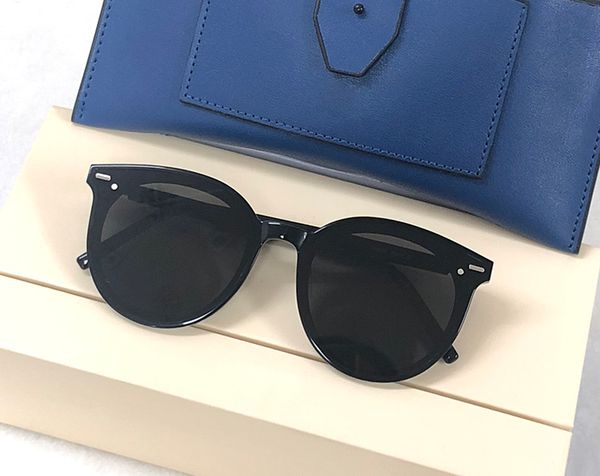 2019 fashion retro v logo east moon sunglasses designer lady mirror sun glasses vintage female flat lens glasses for men women, White;black
2019 fashion retro v logo east moon sunglasses designer lady mirror sun glasses vintage female flat lens glasses for men women, White;black