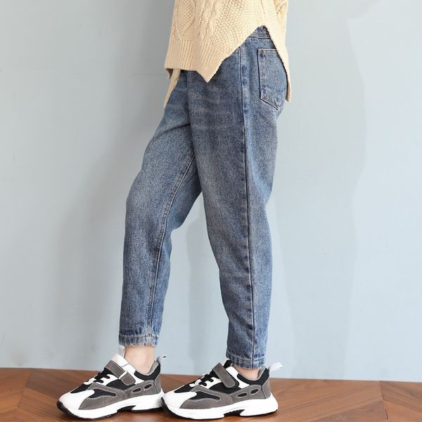 girls autumn 2020 medium and jeans and large children narrow feet daddy casual jeans ins, Blue
girls autumn 2020 medium and jeans and large children narrow feet daddy casual jeans ins, Blue