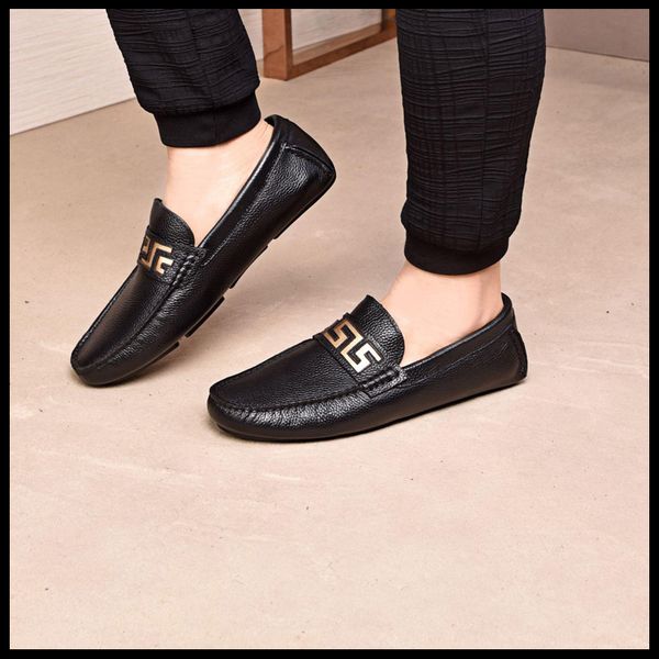 men's leather breathable casual shoes spring casual shoes 2019 new trend outdoor travel skateboard shoes original box packaging, Black
men's leather breathable casual shoes spring casual shoes 2019 new trend outdoor travel skateboard shoes original box packaging, Black