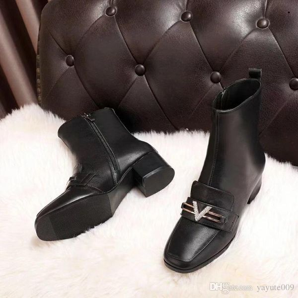 a1 design women boots red bottoms women boot girls design luxury shoes with studded spikes party boots winter shoes
a1 design women boots red bottoms women boot girls design luxury shoes with studded spikes party boots winter shoes