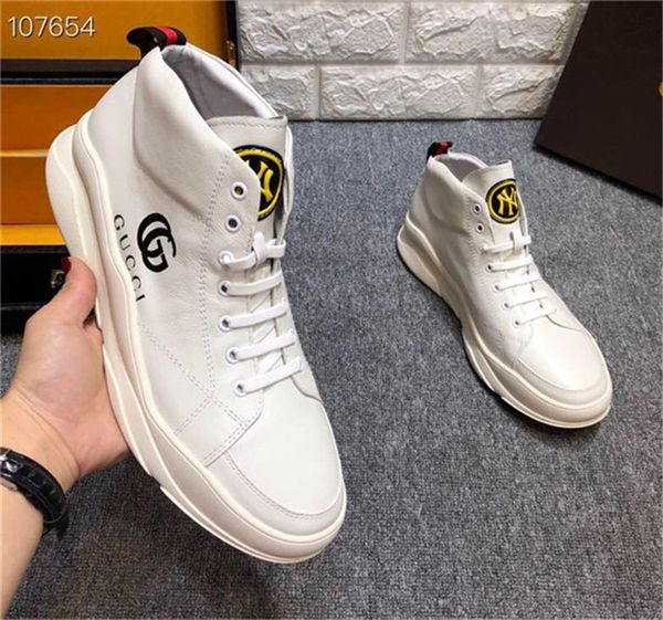 luxury casual boots british suede sneakers men's classic brand sports casual shoes luxury sneakers mens design shoes large size: 38-44, Black
luxury casual boots british suede sneakers men's classic brand sports casual shoes luxury sneakers mens design shoes large size: 38-44, Black