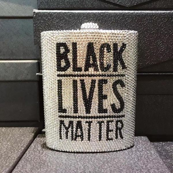 new fashion white diamond crystal clutch handbags 100% handmade women's chain letter party purse female prom shoulder handbags
new fashion white diamond crystal clutch handbags 100% handmade women's chain letter party purse female prom shoulder handbags