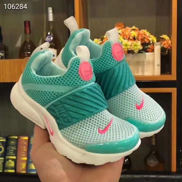 brand children running shoes jogging casual canvas shoe classic design baby kids sports sneakers, Black
brand children running shoes jogging casual canvas shoe classic design baby kids sports sneakers, Black
