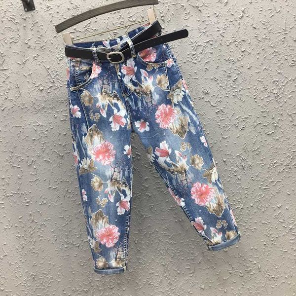 2020 summer spring womens female high waisted floral printed ankle length harem denim trousers , jeans pants for woman, Blue
2020 summer spring womens female high waisted floral printed ankle length harem denim trousers , jeans pants for woman, Blue