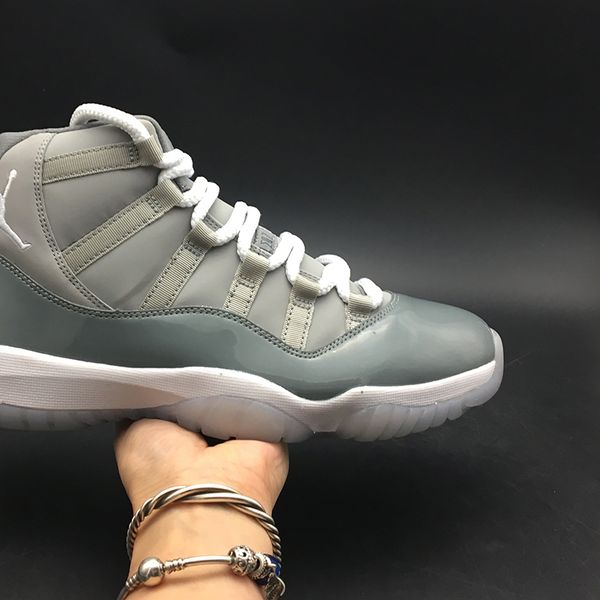 Air 11 high cool grey 378037 001 11 xi white men ba ketball port hoe neaker trainer with original box
Air 11 high cool grey 378037 001 11 xi white men ba ketball port hoe neaker trainer with original box