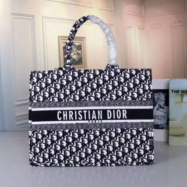 2020 wholesale handbags tote bag brand name shoulder bag messenger bag fashion vintage leather
2020 wholesale handbags tote bag brand name shoulder bag messenger bag fashion vintage leather